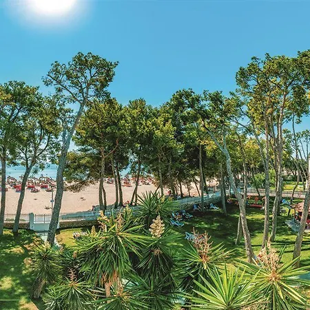 Apartahotel Ferrer Lime Playa De
